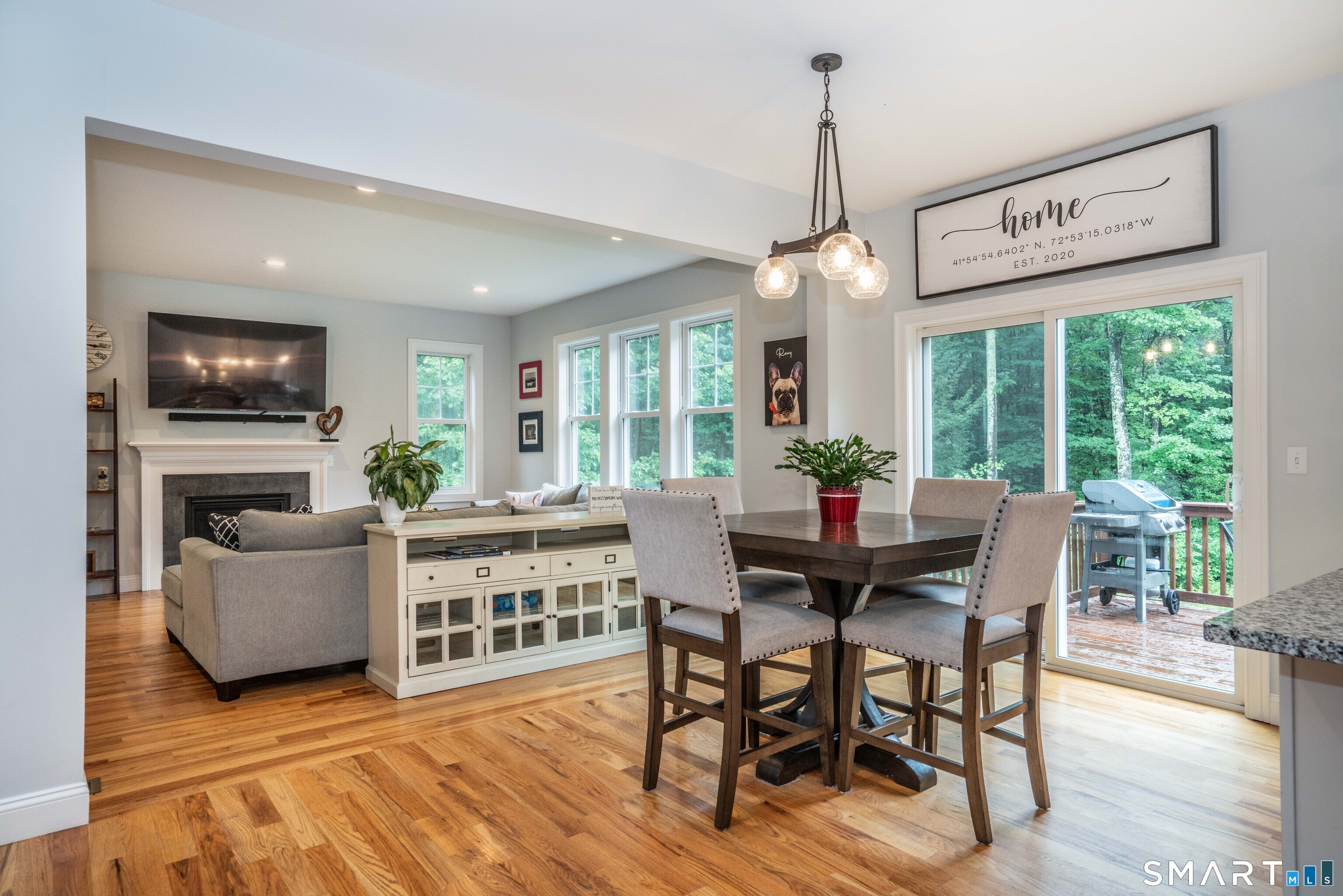 8 Windmill Lane Canton CT 06019