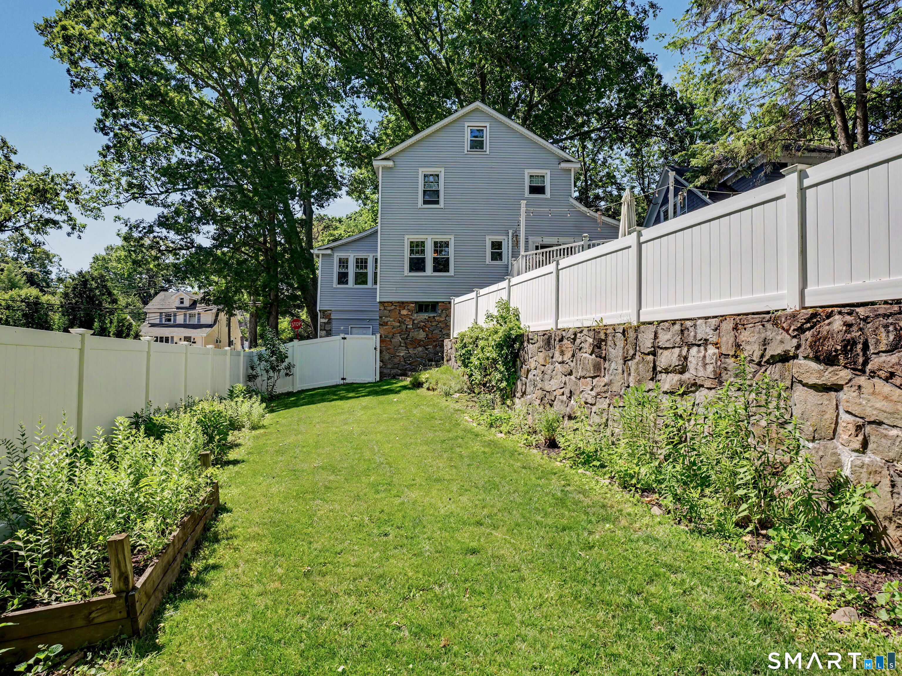 107 Knapp Street Stamford CT 06907