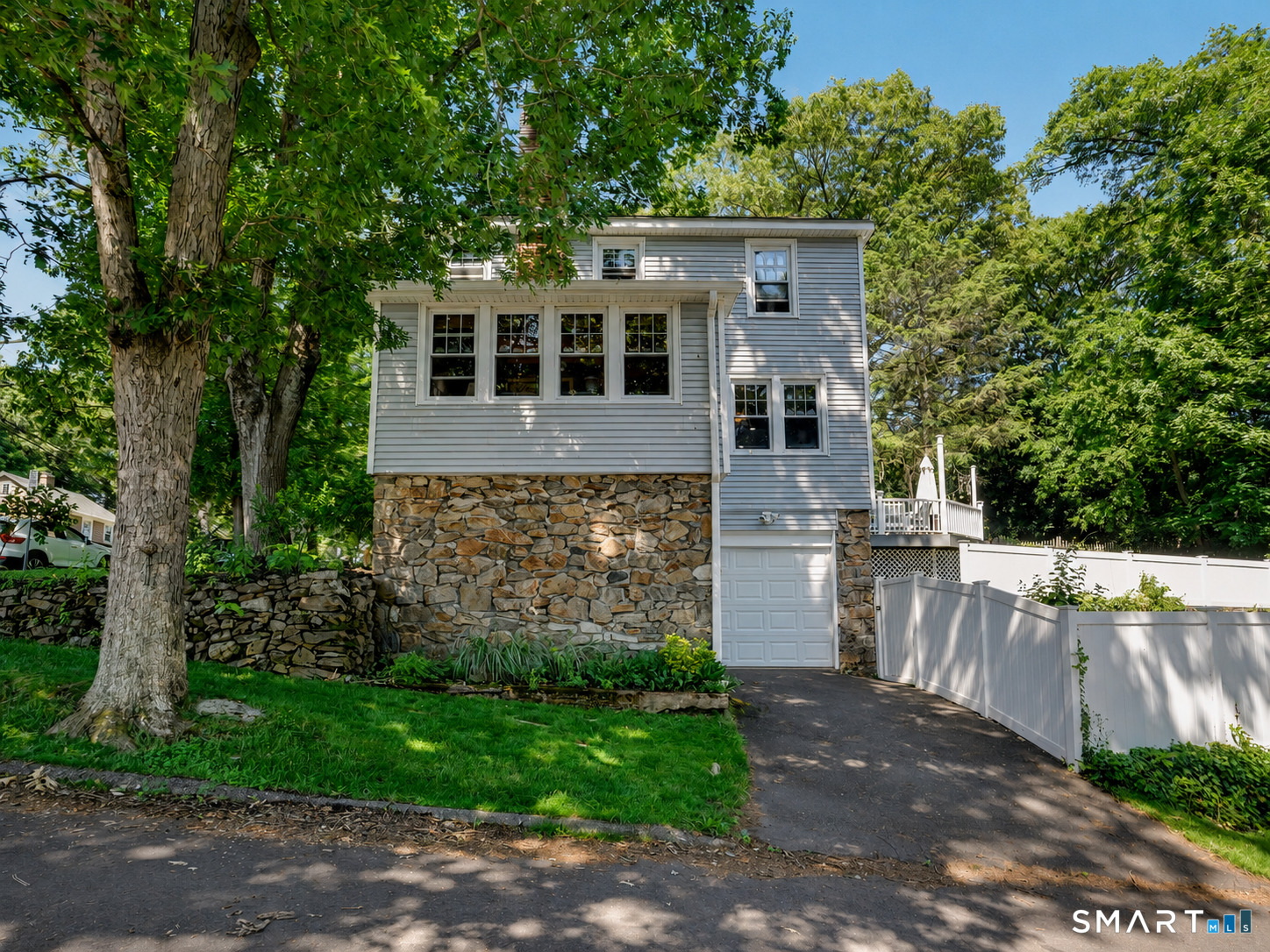 107 Knapp Street Stamford CT 06907