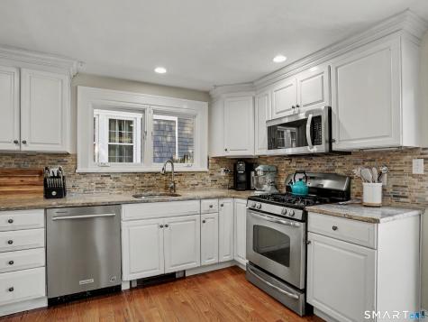 107 Knapp Street Stamford CT 06907