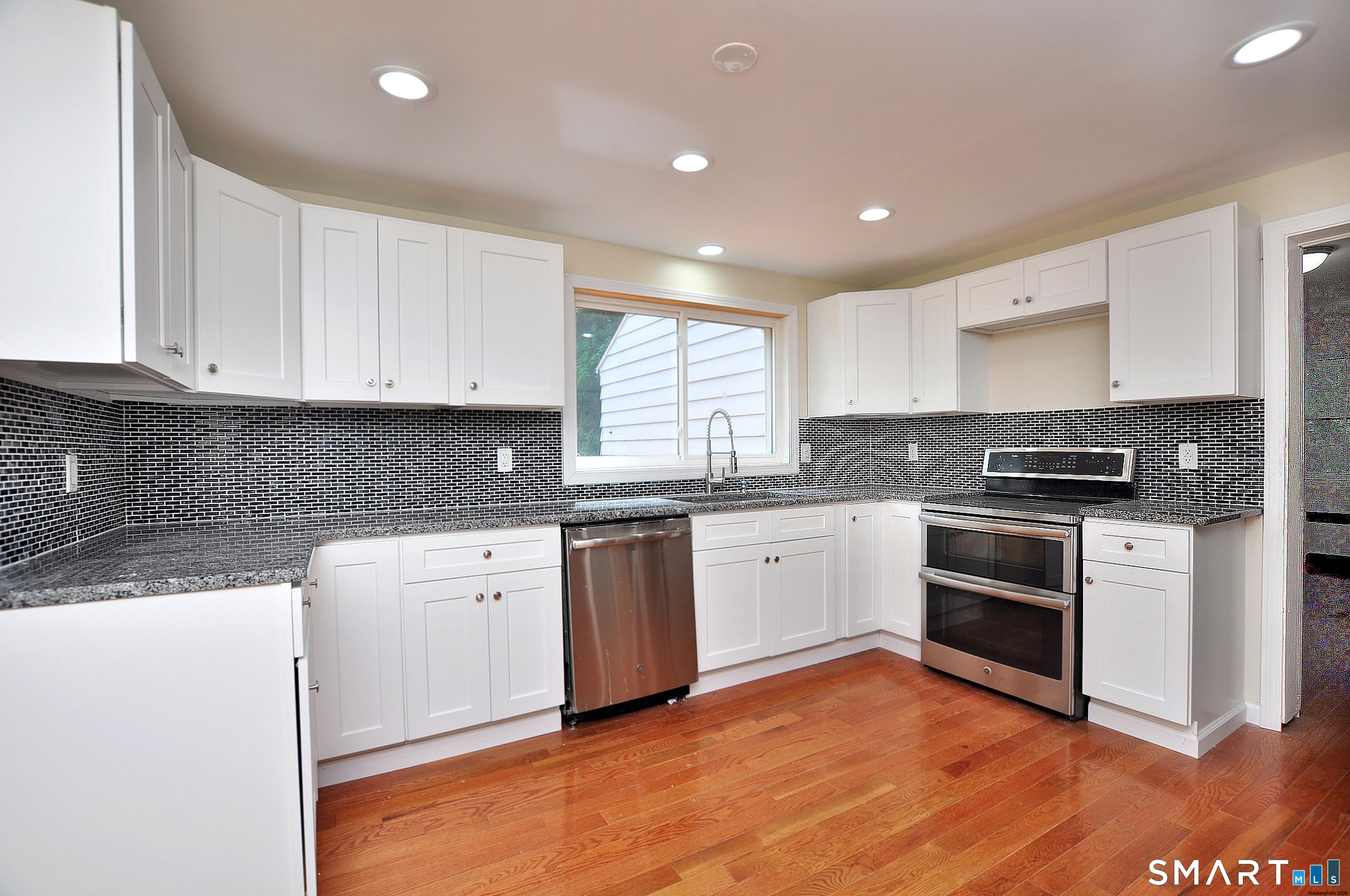 12 Jerome Avenue Bloomfield CT 06002