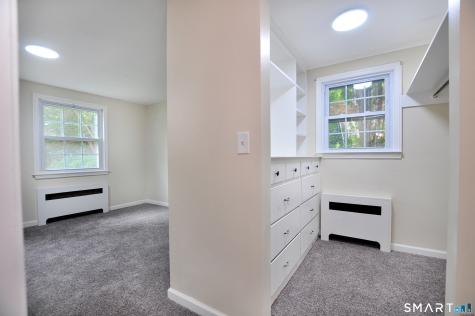 12 Jerome Avenue Bloomfield CT 06002
