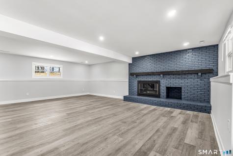 156 Fresh Meadow Lane Milford CT 06461