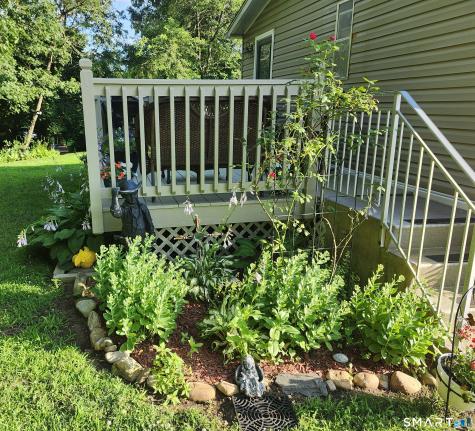 10 Elizabeth Lane Windham CT 06256