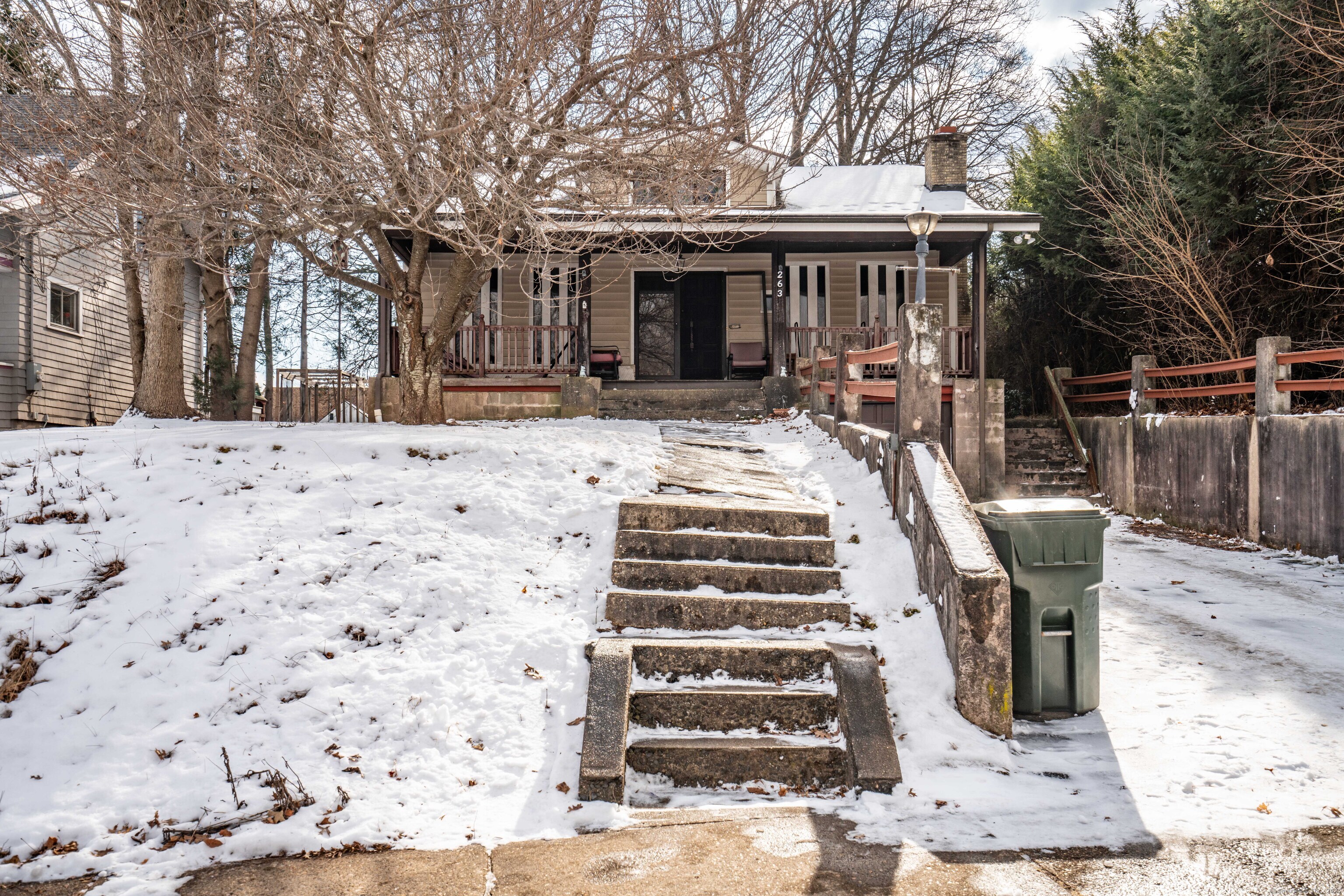 263 Robbins Avenue Newington CT 06111