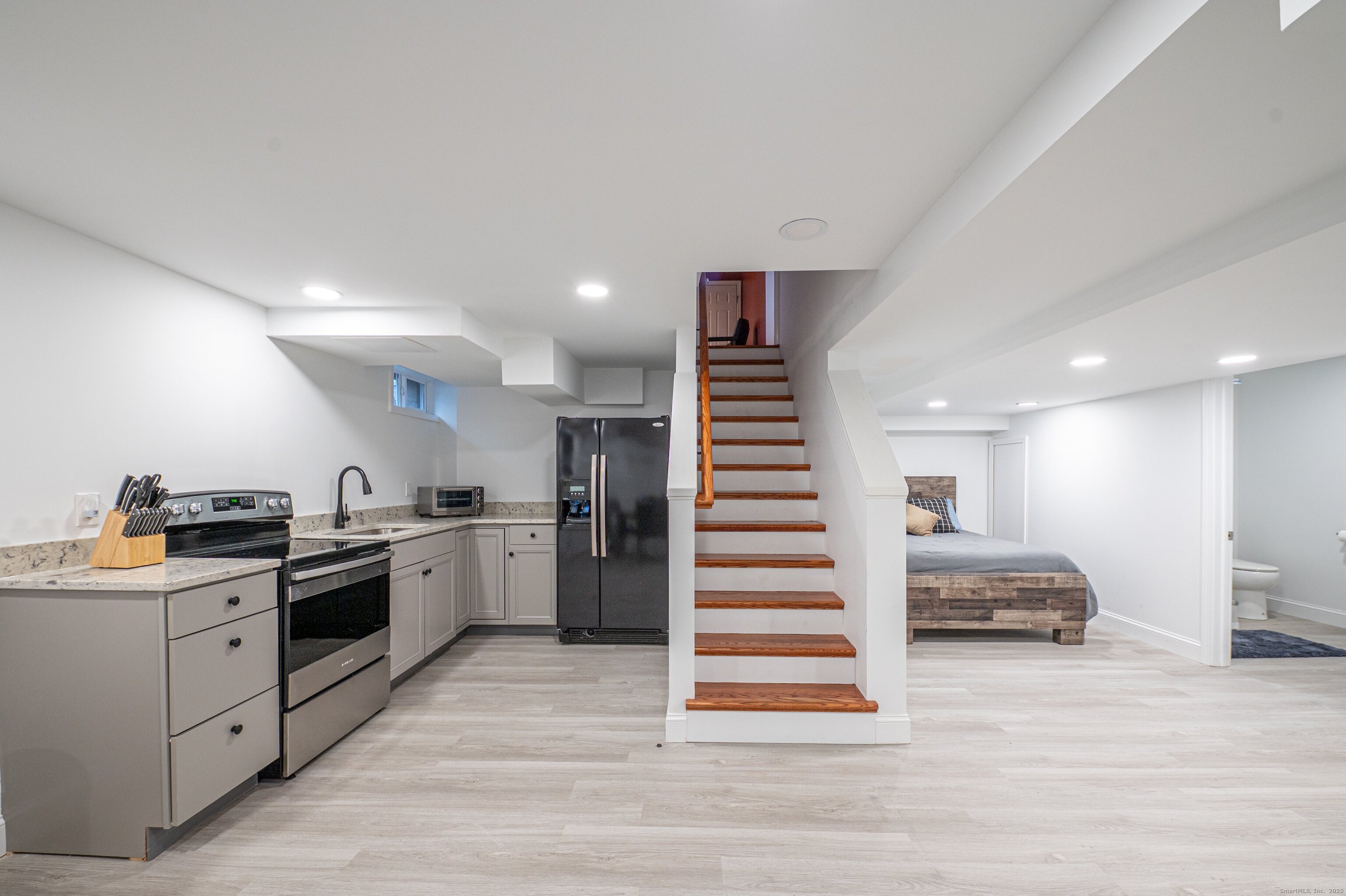 15 Griffing Pond Road Branford CT 06405