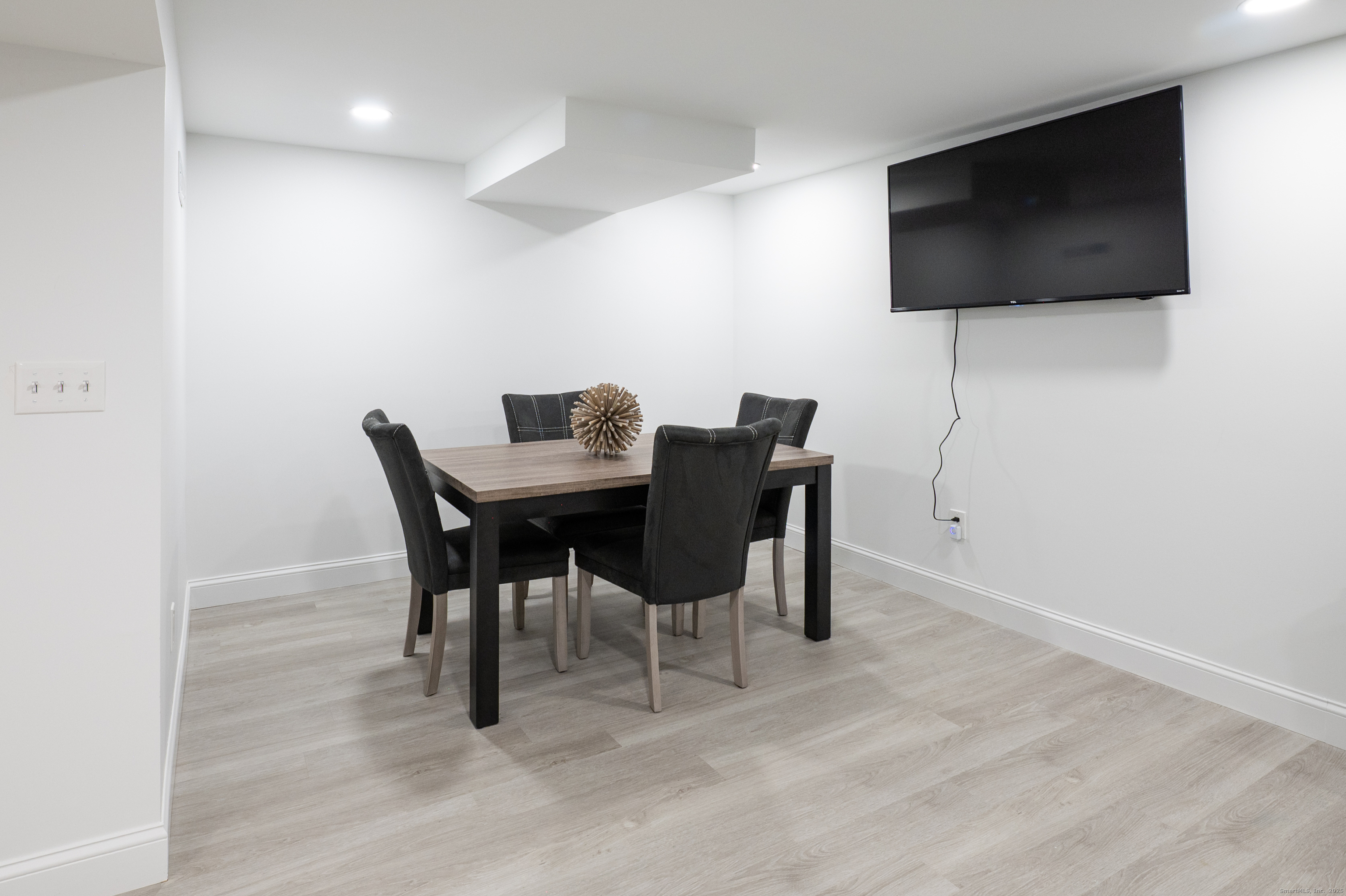 15 Griffing Pond Road Branford CT 06405