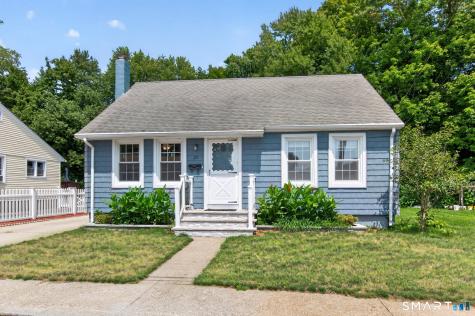 20 Woodrow Avenue Norwich CT 06360
