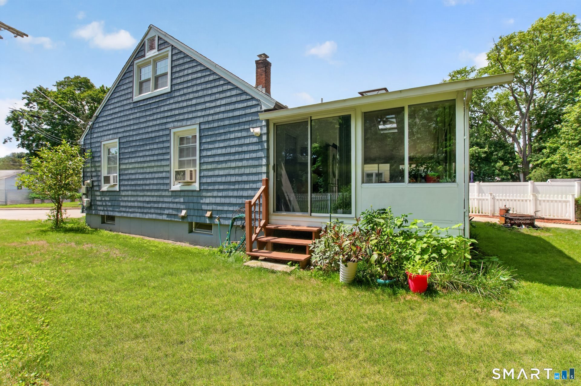 20 Woodrow Avenue Norwich CT 06360