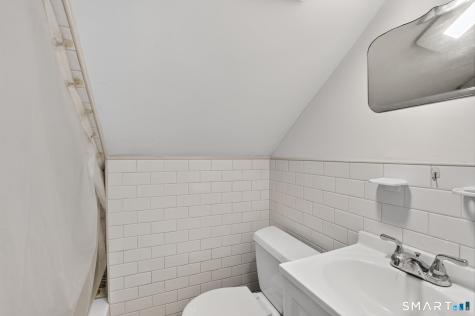 20 Woodrow Avenue Norwich CT 06360
