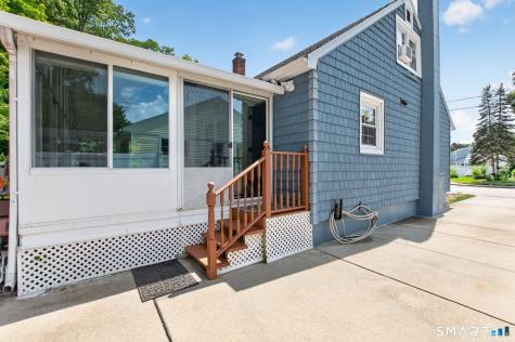 20 Woodrow Avenue Norwich CT 06360