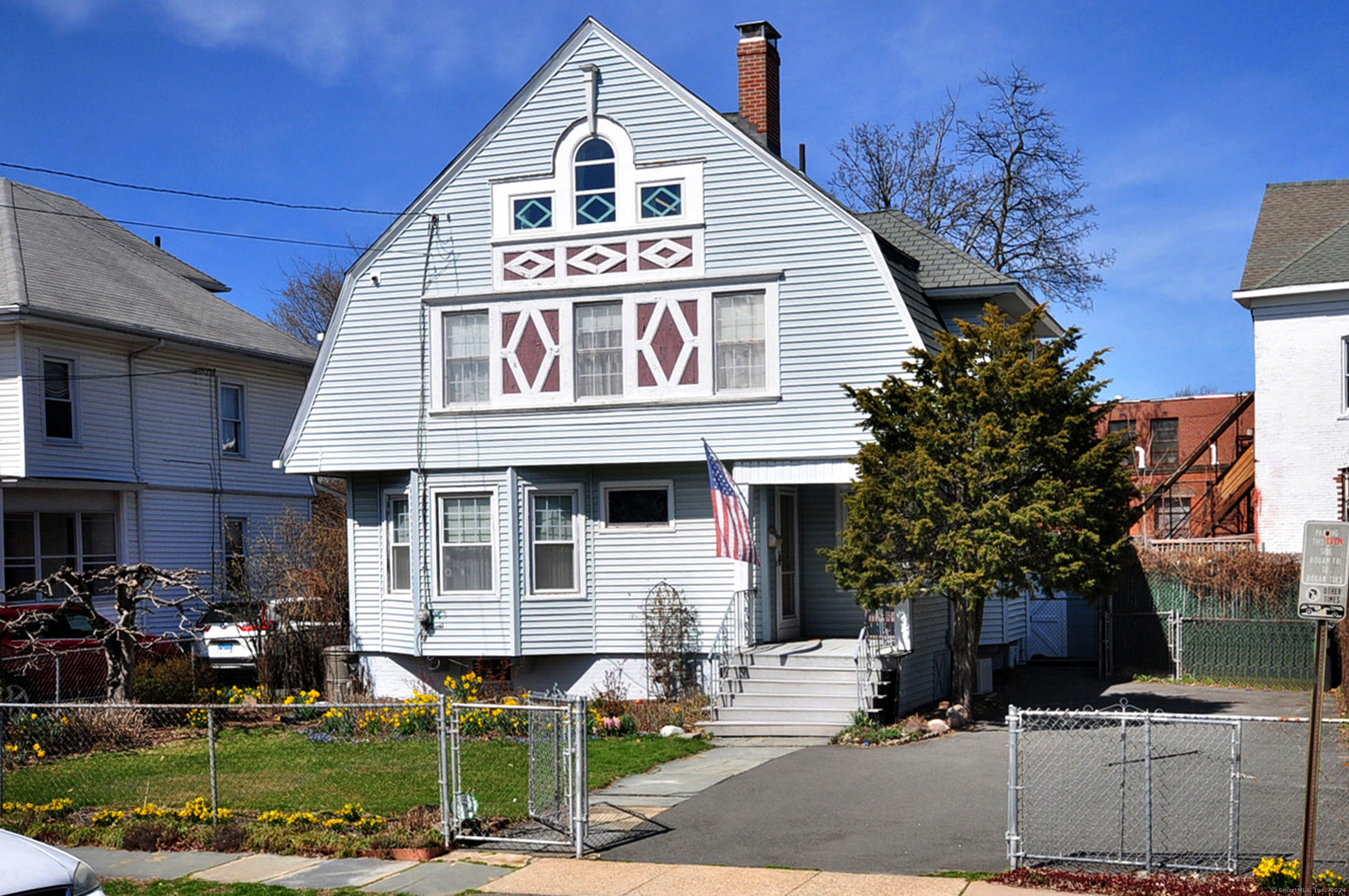 8 Shultas Place Hartford CT 06114