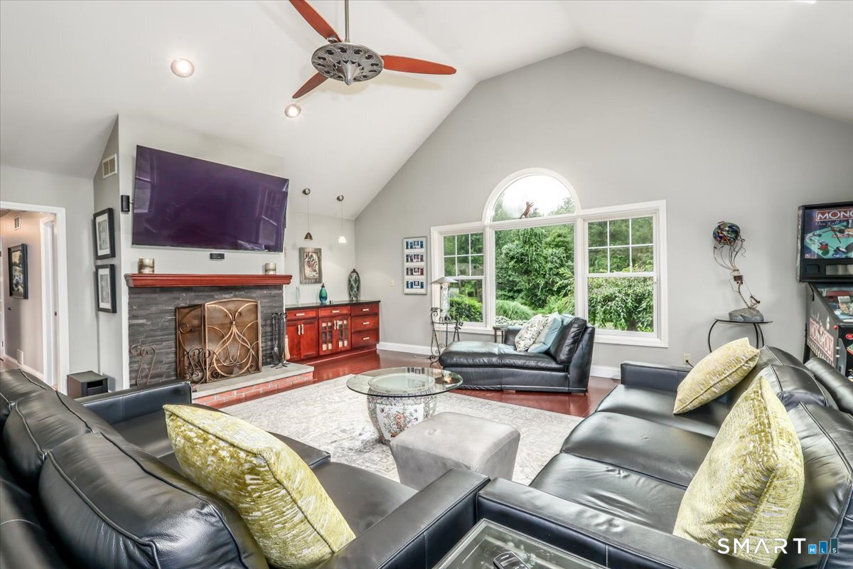 490 Cutlers Farm Road Monroe CT 06468