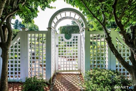 490 Cutlers Farm Road Monroe CT 06468