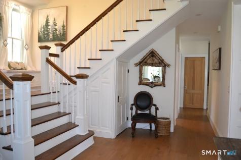 688 Main North Street Southbury CT 06488