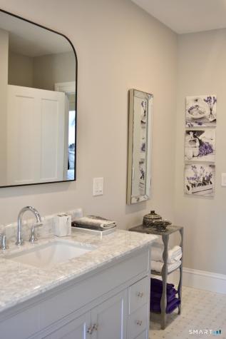 688 Main North Street Southbury CT 06488