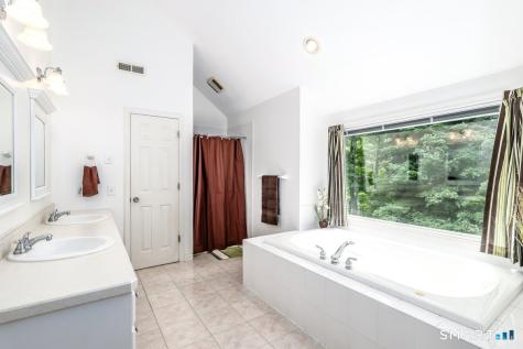 26 Bayberry Lane New Milford CT 06776