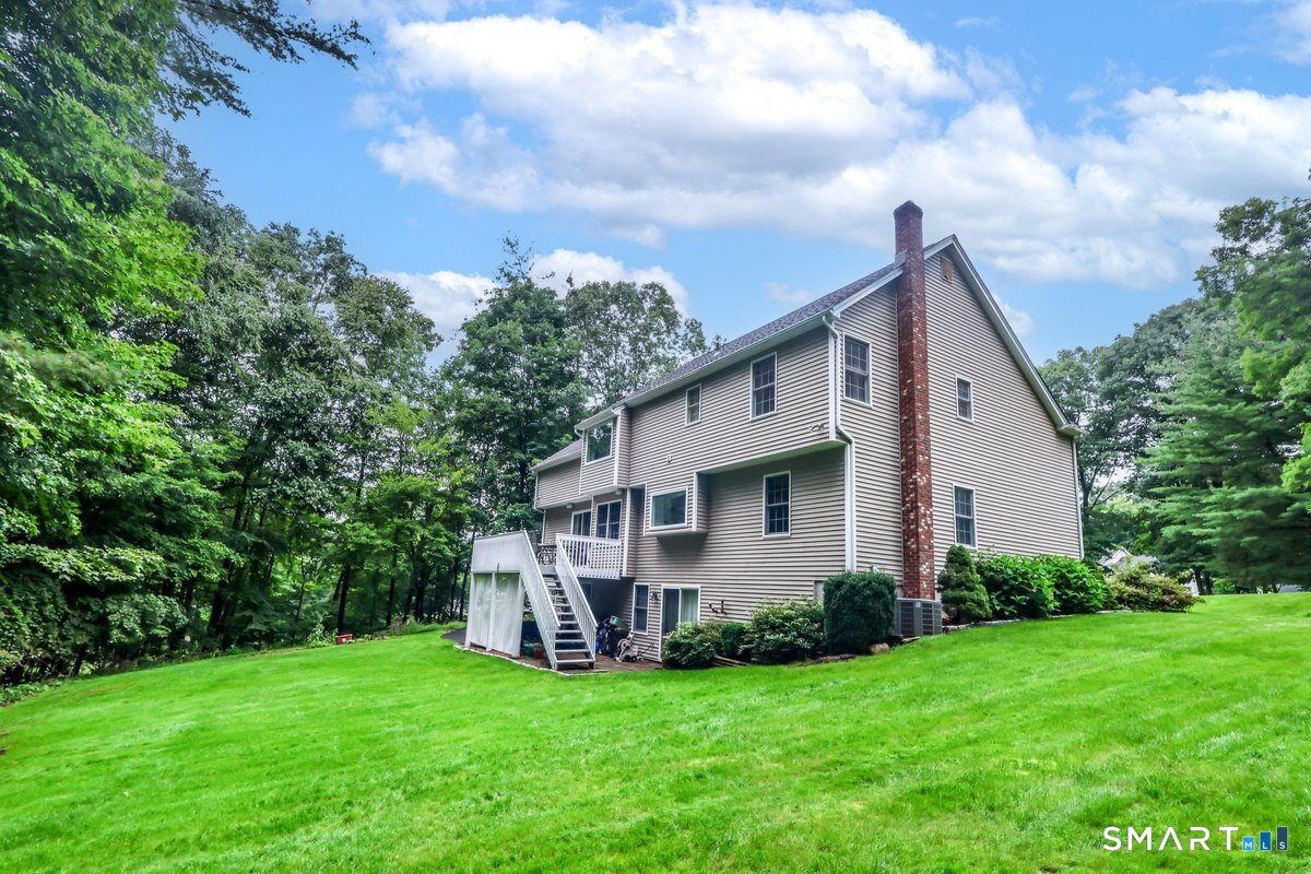 26 Bayberry Lane New Milford CT 06776