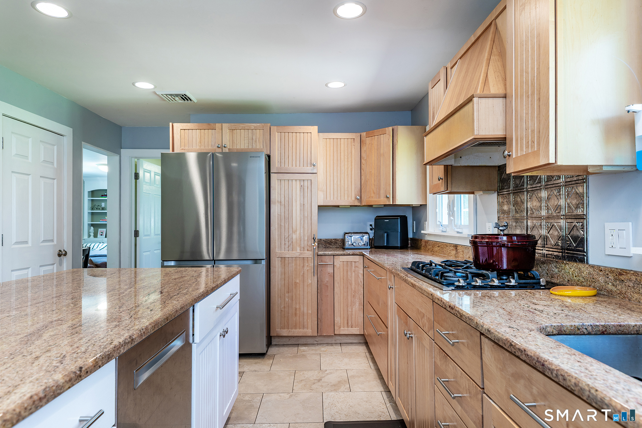 16 Hall Lane New Milford CT 06755