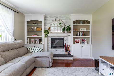 16 Hall Lane New Milford CT 06755