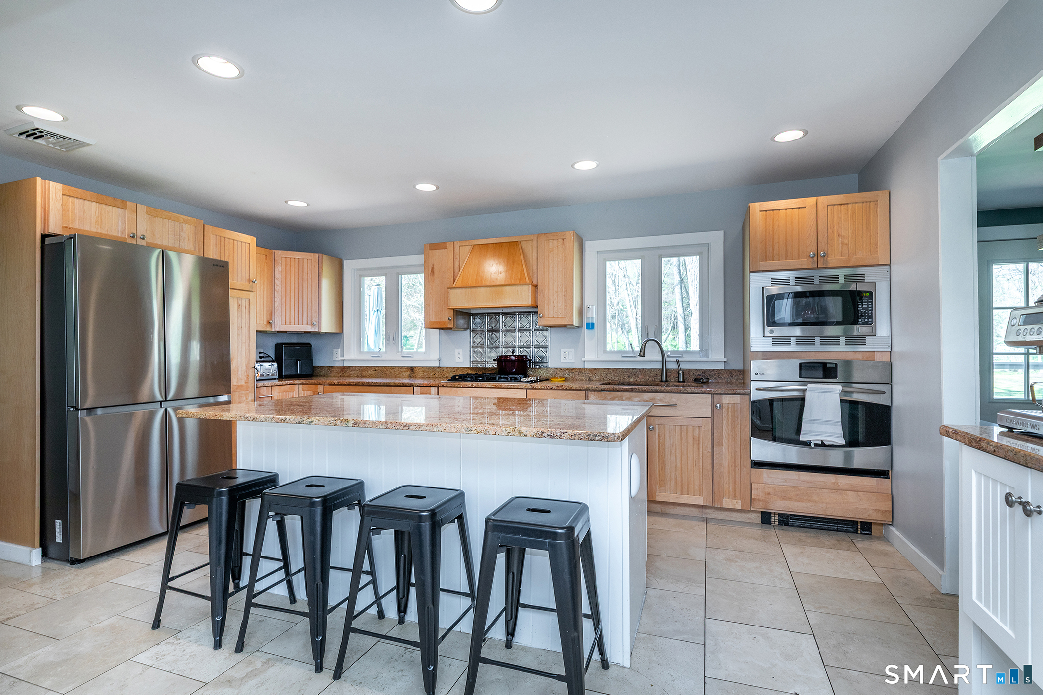 16 Hall Lane New Milford CT 06755