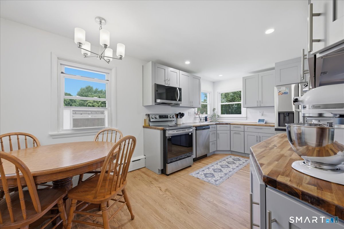 133 Bloomingdale Road Waterford CT 06375