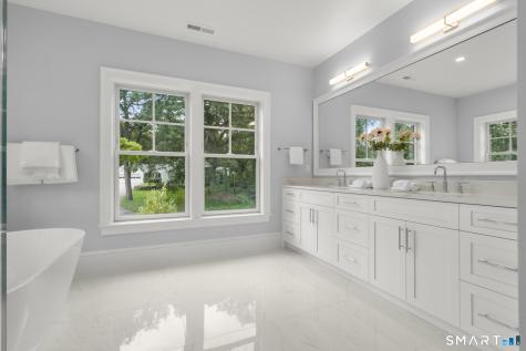 102 Silver Ridge Road New Canaan CT 06840