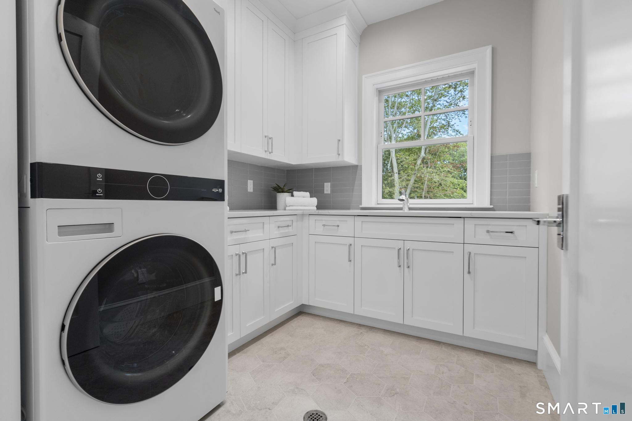 102 Silver Ridge Road New Canaan CT 06840