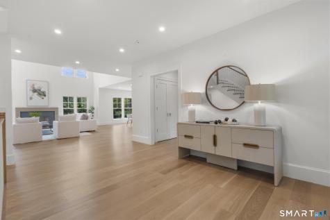 102 Silver Ridge Road New Canaan CT 06840