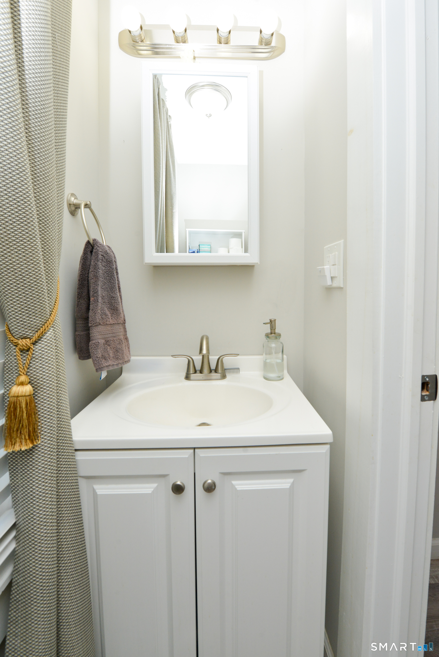 46 Lincoln Street Bristol CT 06010