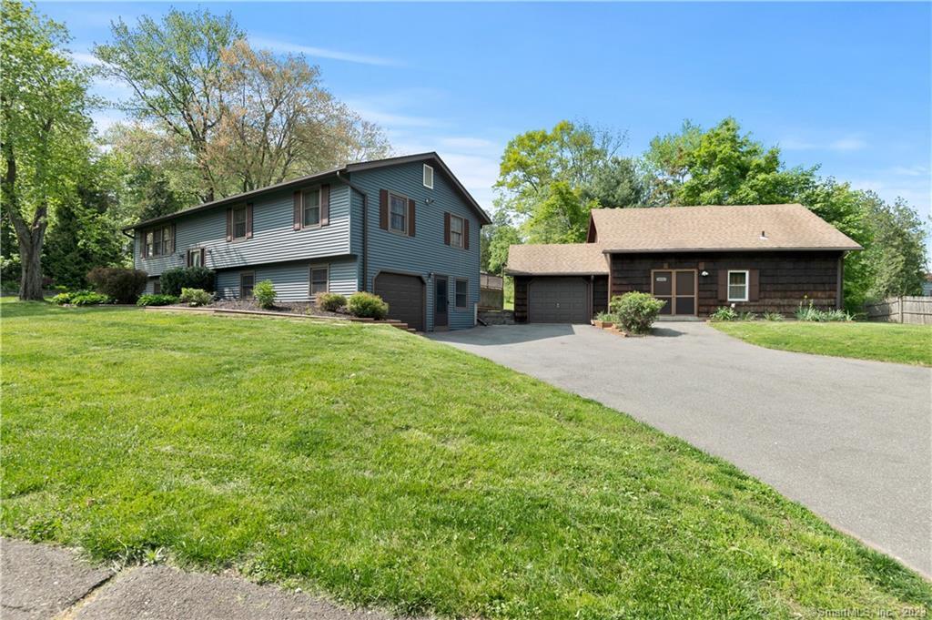 10 Adam Hill Windsor CT 06095