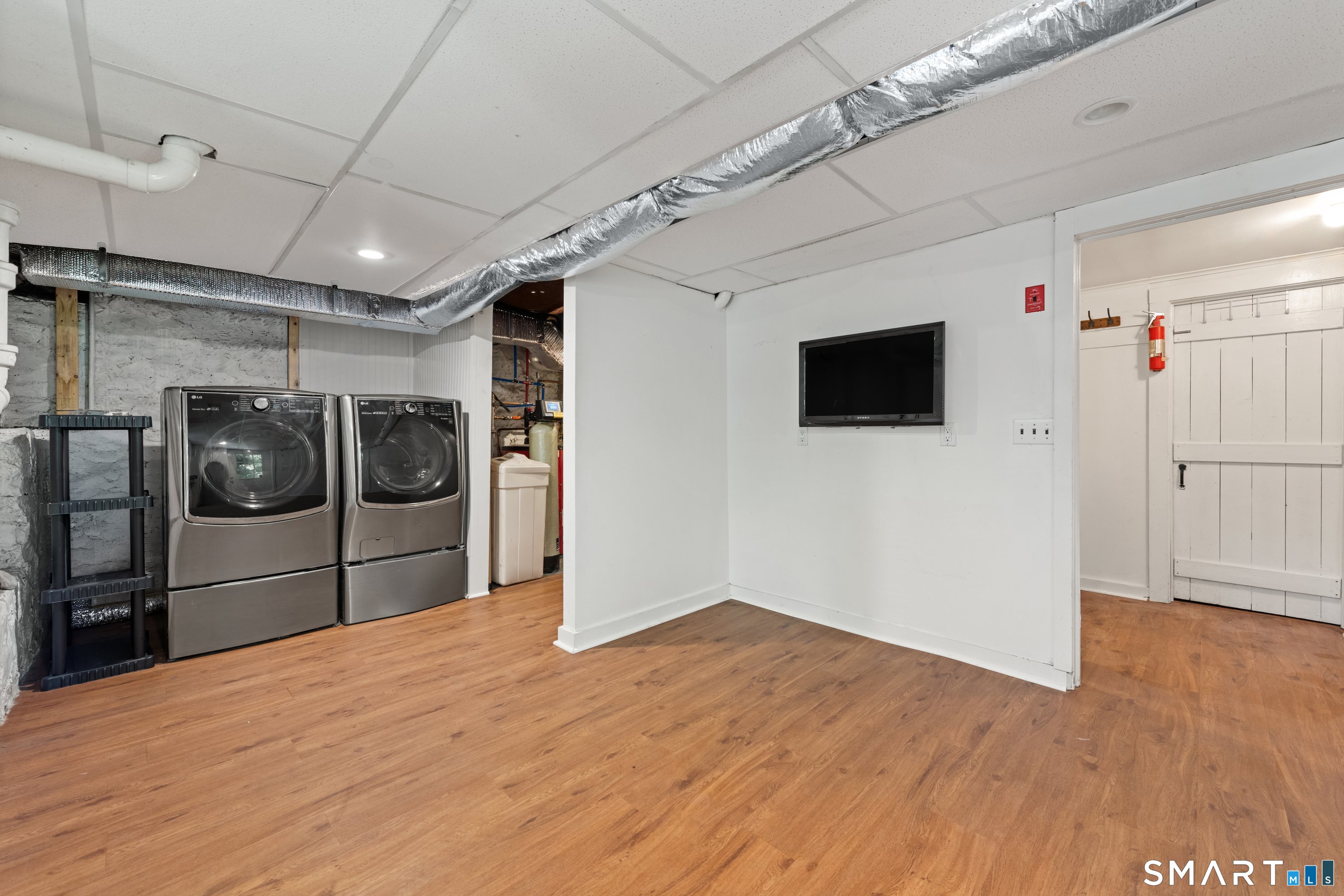 123 Lyons Plain Road Weston CT 06883