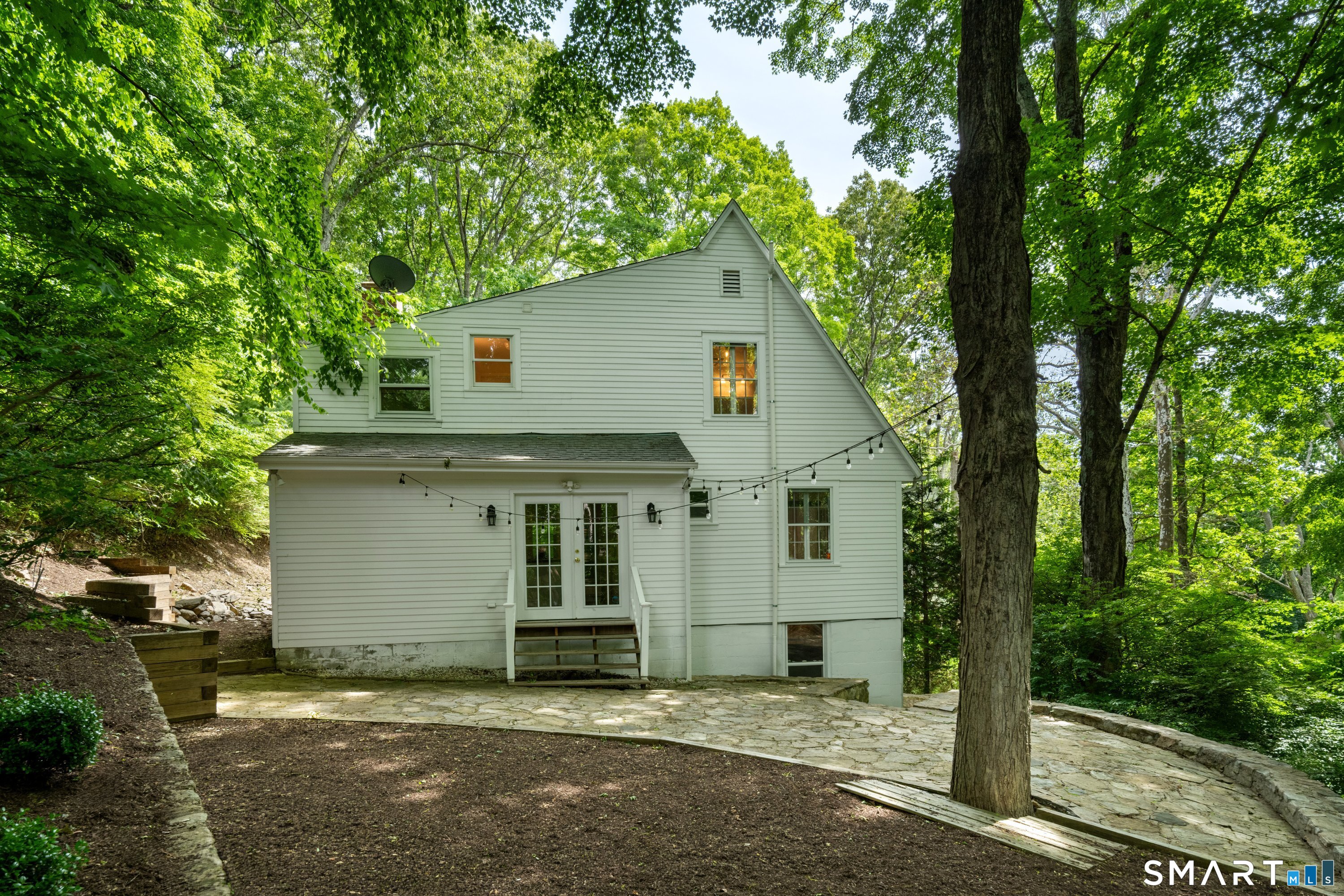 123 Lyons Plain Road Weston CT 06883