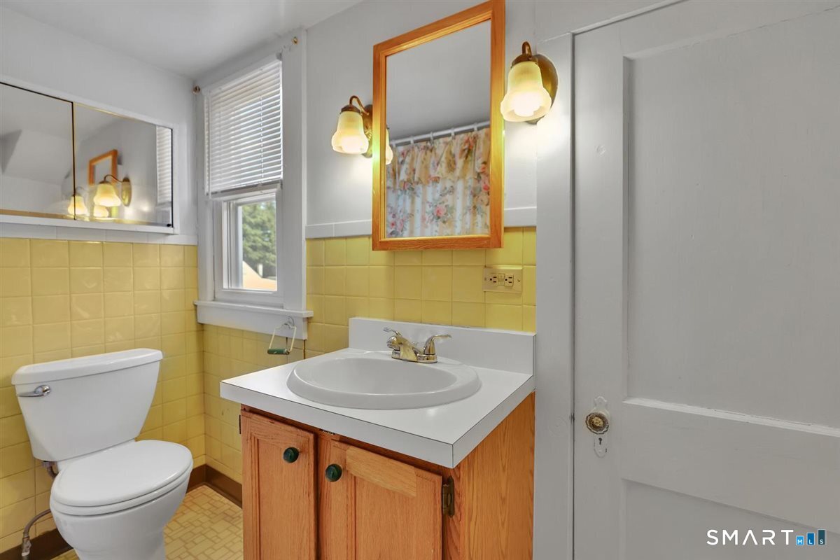 128 Broad Street Plainville CT 06062
