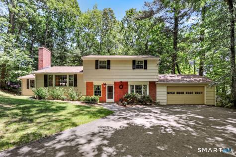 18 Foxridge Lane Avon CT 06001