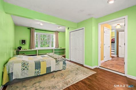 18 Foxridge Lane Avon CT 06001