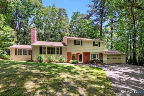 18 Foxridge Lane Avon CT 06001
