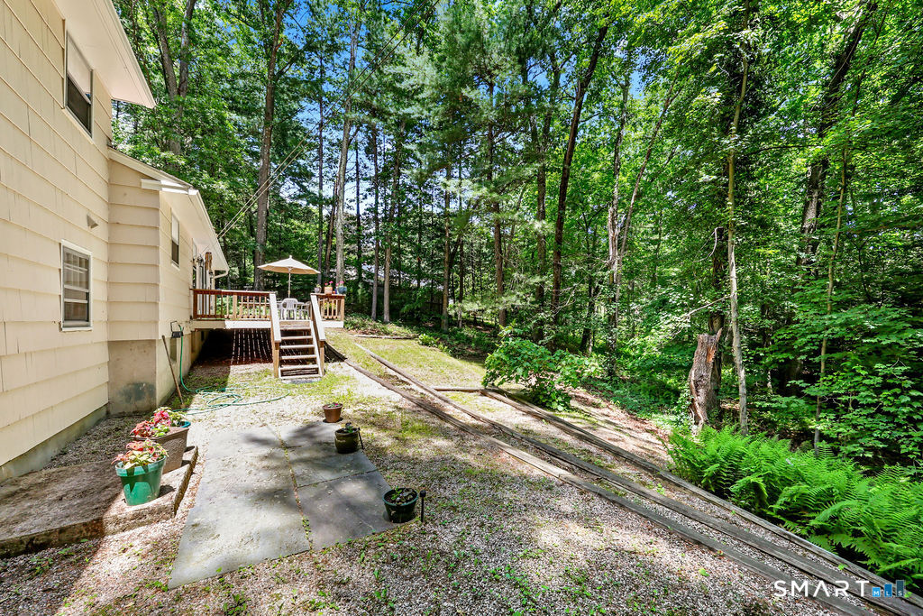 18 Foxridge Lane Avon CT 06001