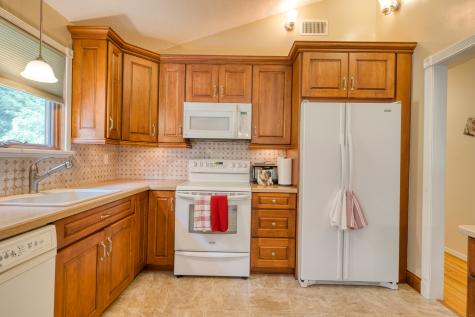 70 Crestwood Drive Naugatuck CT 06770