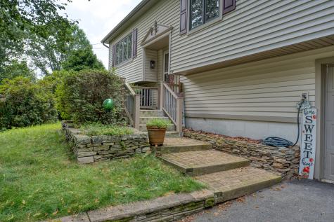 70 Crestwood Drive Naugatuck CT 06770