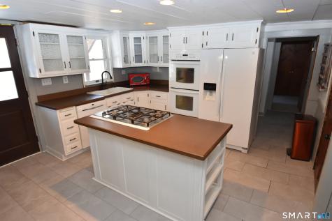 298 Naubuc Avenue Glastonbury CT 06033