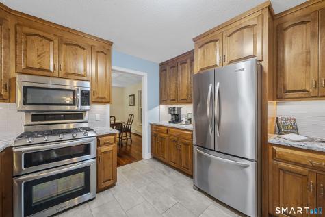 109 High Valley Drive Canton CT 06019