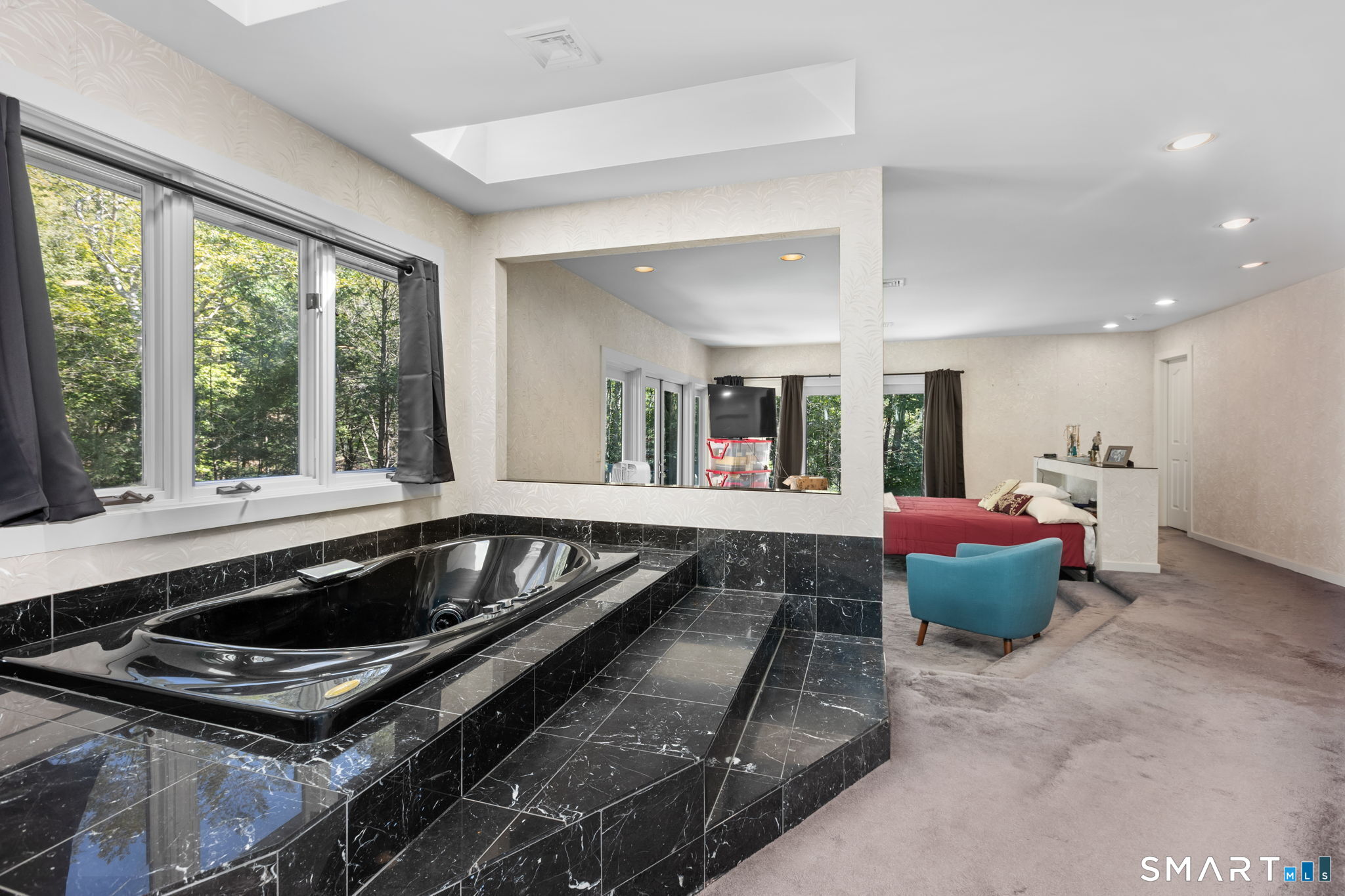 24 Roxbury Road Woodbury CT 06798