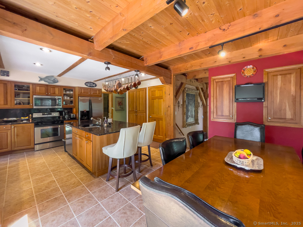 9A Obtuse Rocks Road Brookfield CT 06804