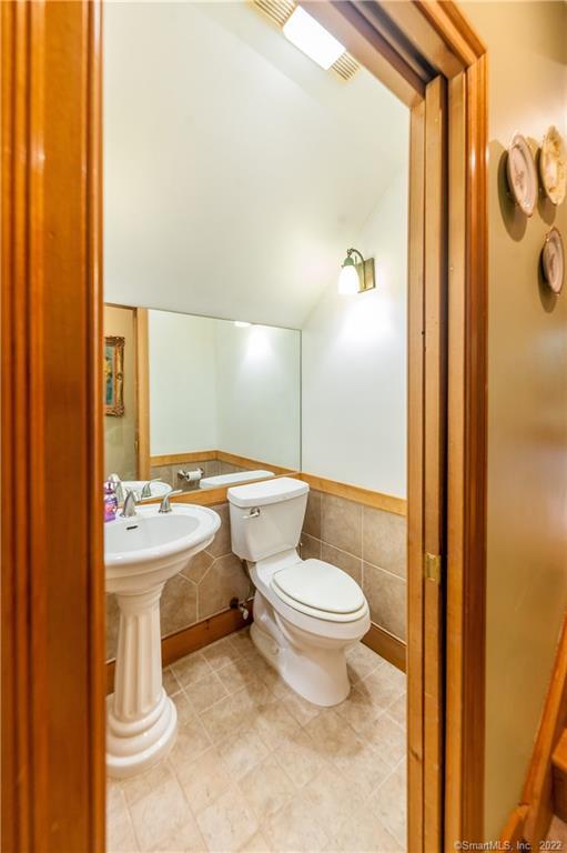 9A Obtuse Rocks Road Brookfield CT 06804