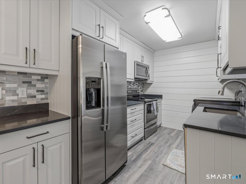 30 Van Horn Drive East Haven CT 06512
