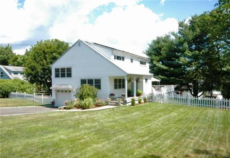 4 Bobwhite Drive Norwalk CT 06851