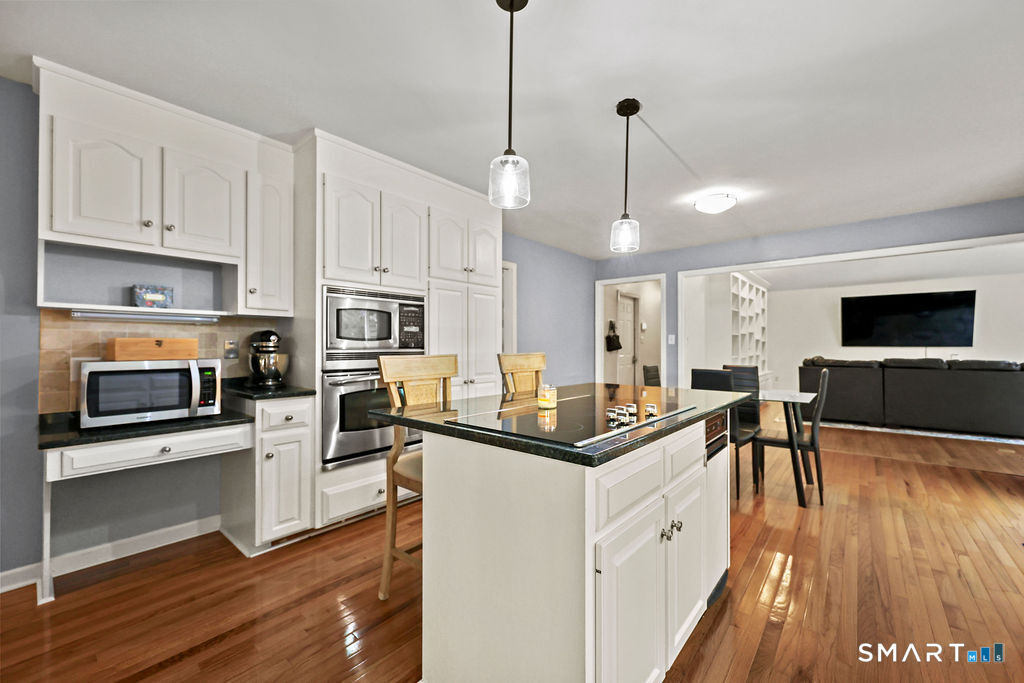 11 Cricket Lane Avon CT 06001