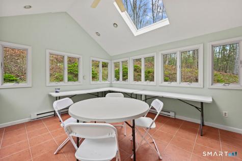 11 Cricket Lane Avon CT 06001