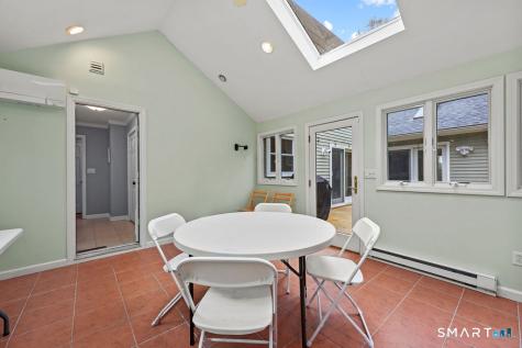 11 Cricket Lane Avon CT 06001